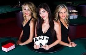 AduQ card game interface on bbfs jitu showing hand rankings